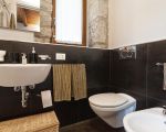 villa-gisolfo-badezimmer-mit-waschbecken-und-bidet.jpg