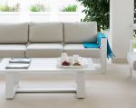 villa-hermes-sofa-auf-der-terrasse.jpg