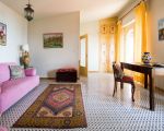 villa-la-boheme-wohnbereich-mit-sofa.jpg