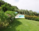 villa-laura-blick-vom-haus-zum-pool.JPG
