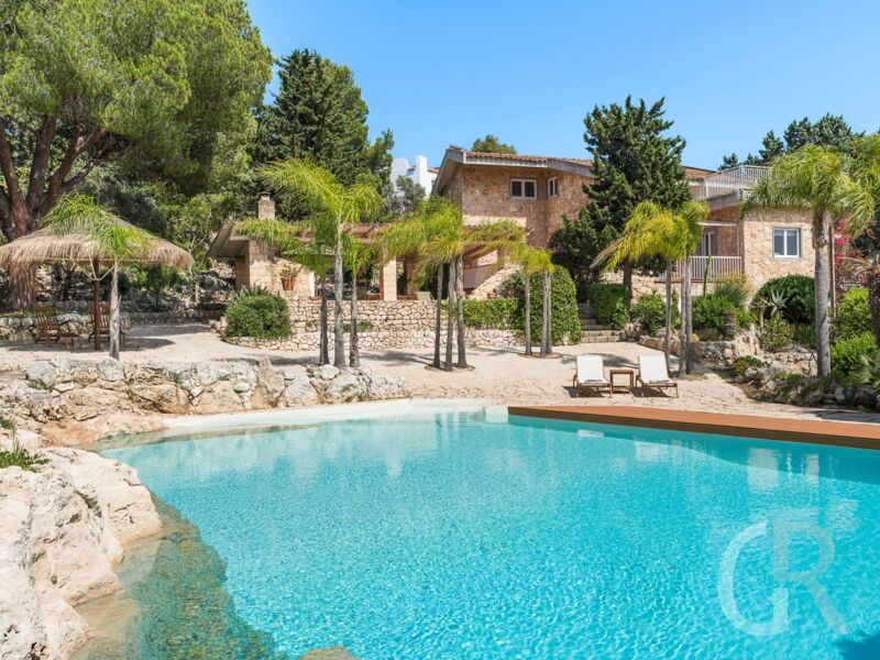 villa-maddalena-villa-und-schwimmbad.jpg