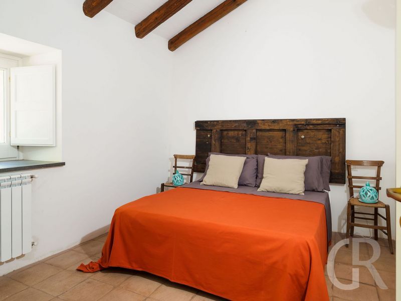 villa-nerello-doppelbett.jpg