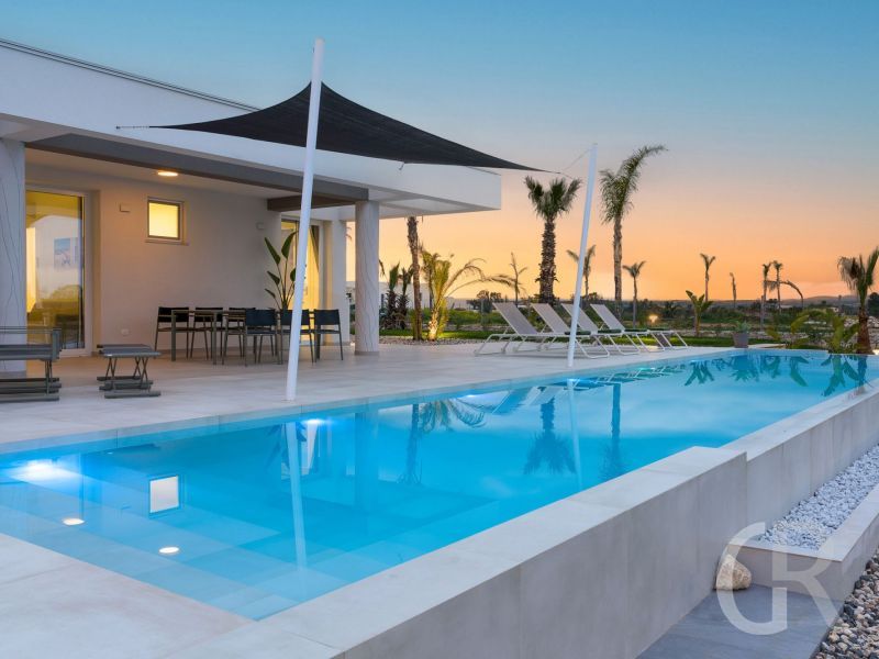 villa-paradisus-pool-am-abend.jpg