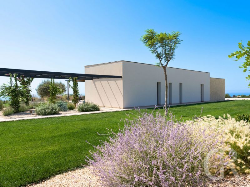 villa-passo-salina-garten-mit-blumen.jpg