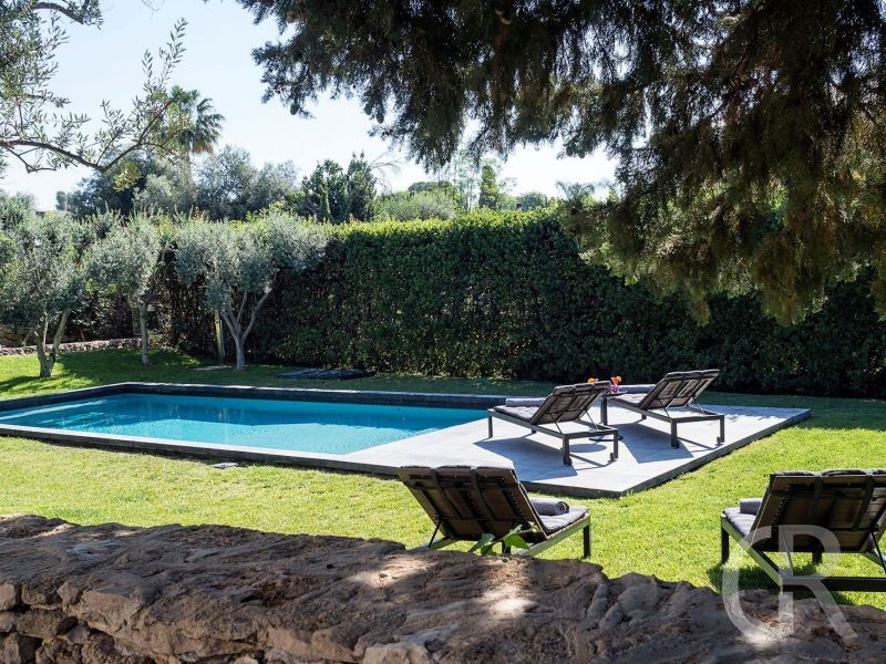 villa-profumo-garten-am-pool.jpg
