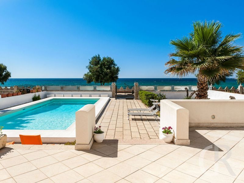 villa-profumo-schwimmbad.jpg