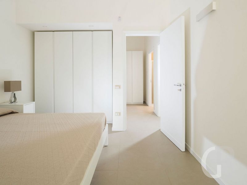 villa-rita-grosses-schlafzimmer.jpg