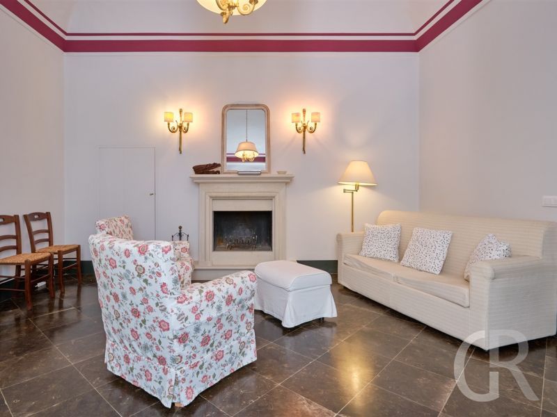 villa-scifazzo-kaminzimmer.jpg