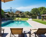 villa-viagrande-sonnenliegen.jpg