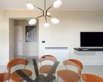 villa-zagara-runder-esstisch-und-tv.jpg