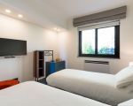 villa-zagara-tv-im-schlafzimmer.jpg