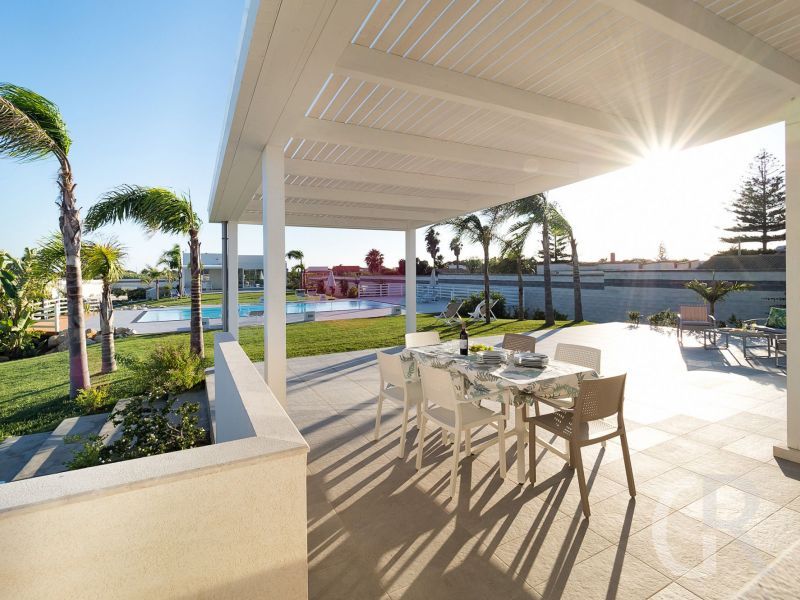 casa-diantha-terrasse-mit-poolblick.jpg