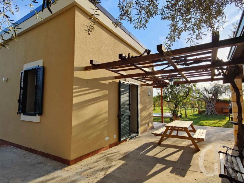 casa-pergola-aussenbereich.jpg