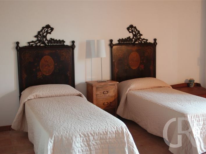 donnafugata_ferienwohnung_schlafzimmer.jpg