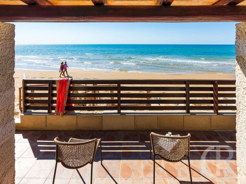 ferienhaus-mare-del-sud-blick-zum-meer.jpg