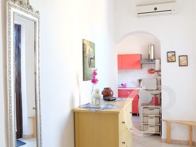 ferienwohnung-antonio-blick-vom-flur-zur-kueche.JPG