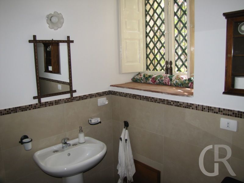 ferienwohnung-cesare-duschbad.JPG