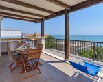 ferienwohnung-ducezio-traumhafter-blick-auf-das-meer.jpg