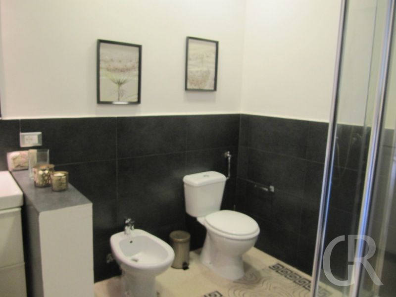 ferienwohnung-valencia-duschbad.JPG