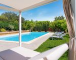 pigna-blue-blick-auf-den-pool.jpg