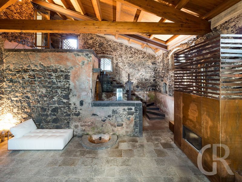 torretta-weisses-sofa.jpg