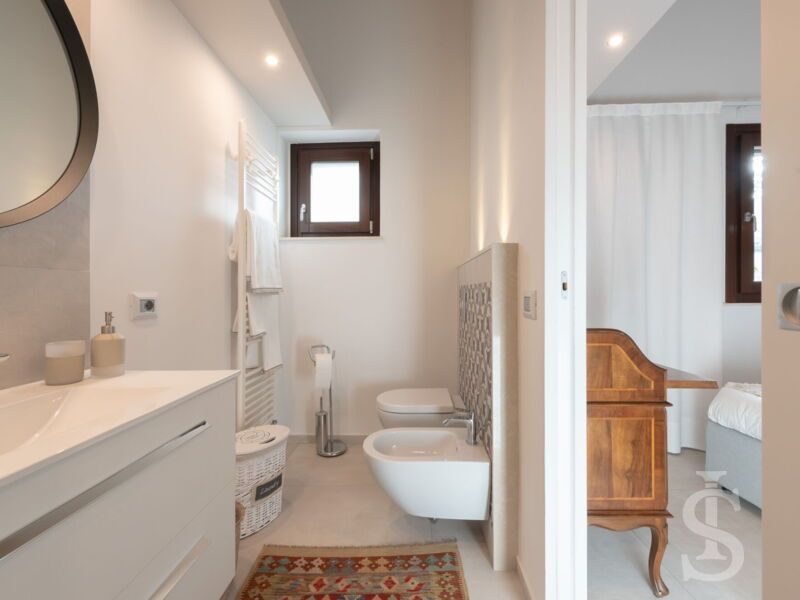 villa-angelina-duschbad-en-suite.jpg