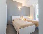 villa-anthea-schlafzimmer-mit-gemuetlichen-betten.jpg