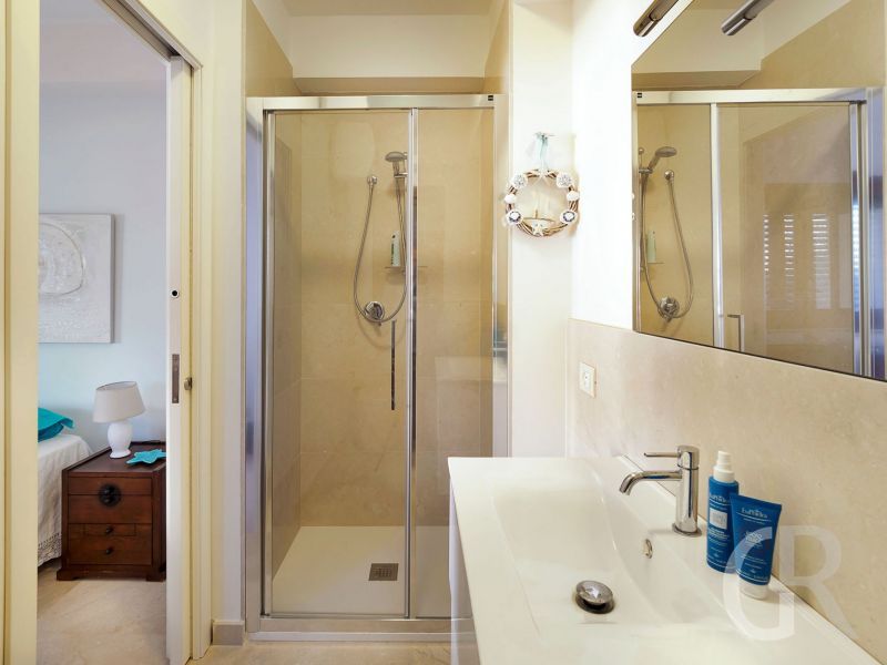 villa-cala-mancina-badezimmer.jpg