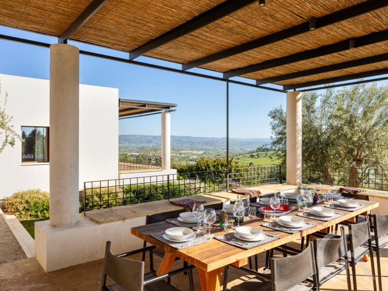 villa-carlita-ueberdachte-terrasse.jpg