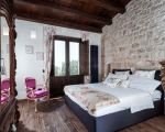 villa-corte-moscata-grosses-doppelbett.jpg