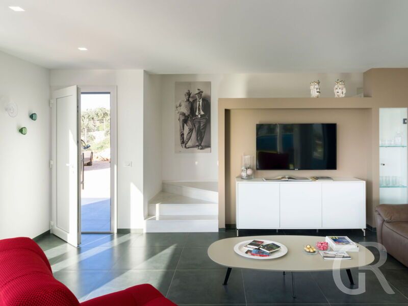 villa-dolce-vita-wohnbereich-mit-tv.jpg