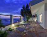 villa-elettra-terrasse-am-abend.jpg