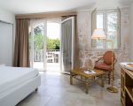 villa-maddalena-schlafzimmer-mit-ausgang.jpg