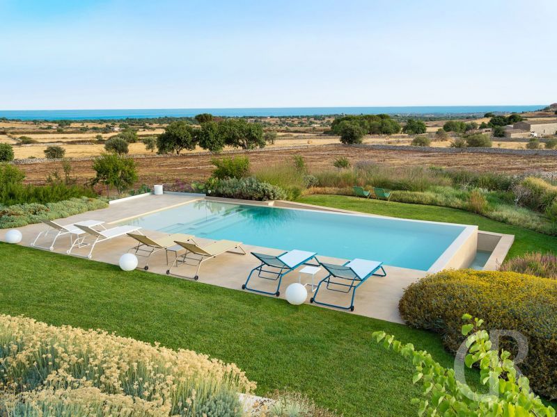 villa-meravilla-pool.jpg