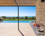 villa-passo-salina-blick-zum-pool.jpg