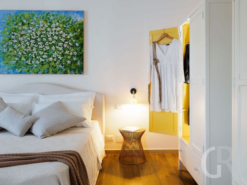 villa-pietra-del-sole-behagliches-bett.jpg