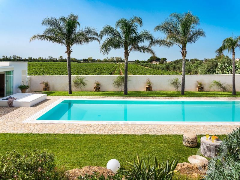 villa-pietra-del-sole-pool.jpg