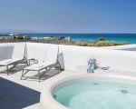 villa-timo-terrasse-mit-whirlpool.jpg