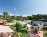 villa-timparosa-garten-mit-pool.jpg