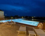 villa-trifilla-abendstimmung-am-pool.jpg