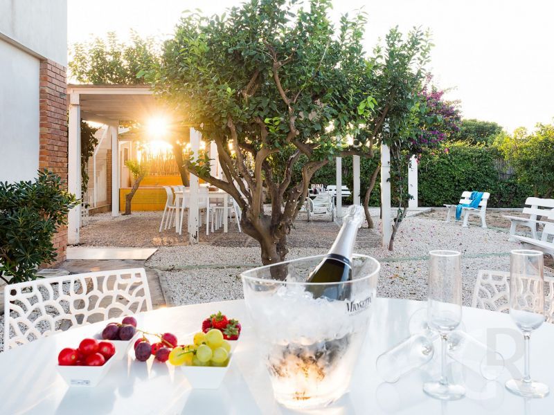 ferienhaus-baia-mar-gedeckter-tisch.jpg