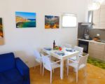 ferienwohnung-calantha-gedeckter-tisch.JPG
