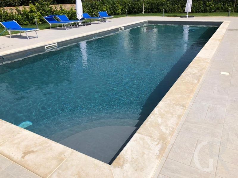 ferienwohnung-cecilia-schwimmbad.jpg