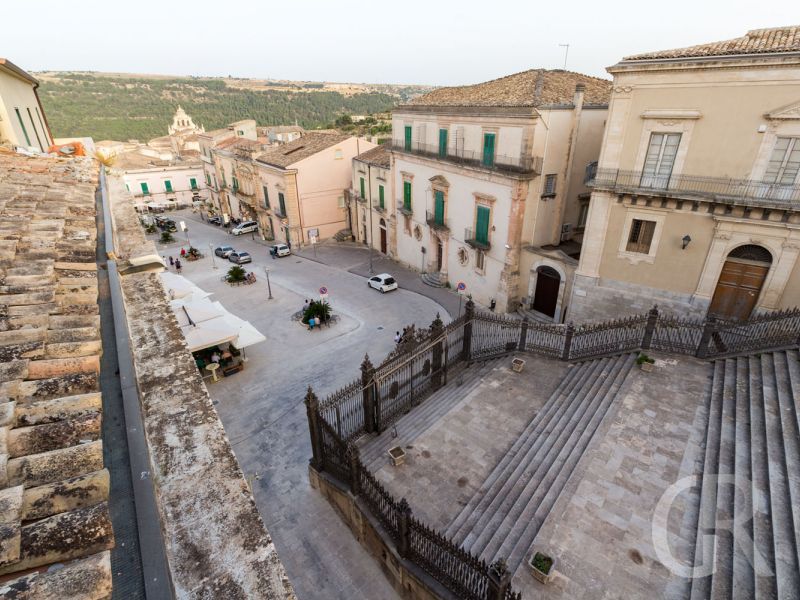 ferienwohnung-ettore-blick-auf-die-piazza.jpg