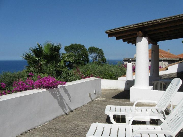 ferienwohnung-la-pagliera-terrasse.jpg