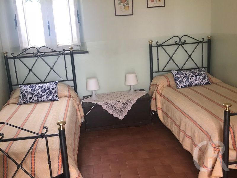 ferienwohnung-limone-schlafzimmer-mit-einzelbetten.jpg