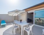 ferienwohnung-rosmarino-grosse-terrasse.jpg