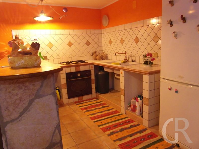 ferienwohnung-silvio-gemauerte-kueche.JPG