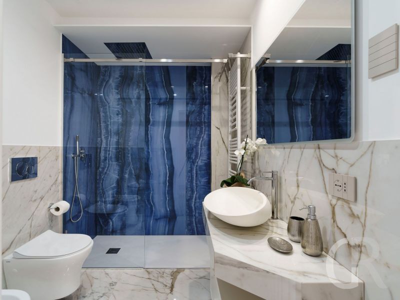 gran-tour-grosse-dusche.jpg