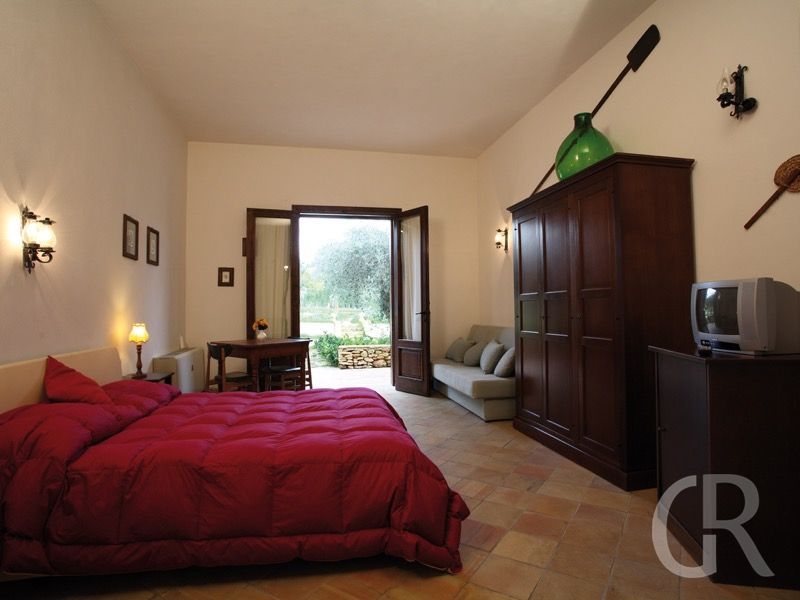 grosszuegige-schlafzimmer-mit-zugang-ins-freie.jpg
